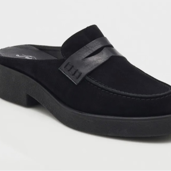 Free People black suede mule/loafer shoe size 9. - Picture 7 of 9